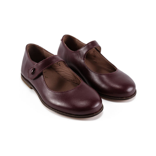 女童酒红色皮鞋