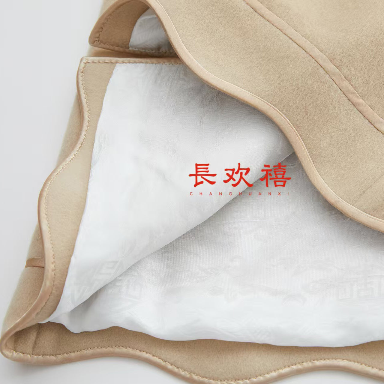 女童米色"咏梅"中式旗袍