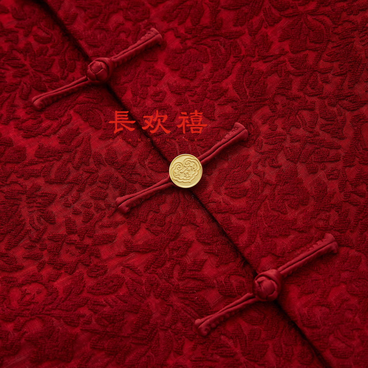 女童红色"鎏金花锦"中式外套