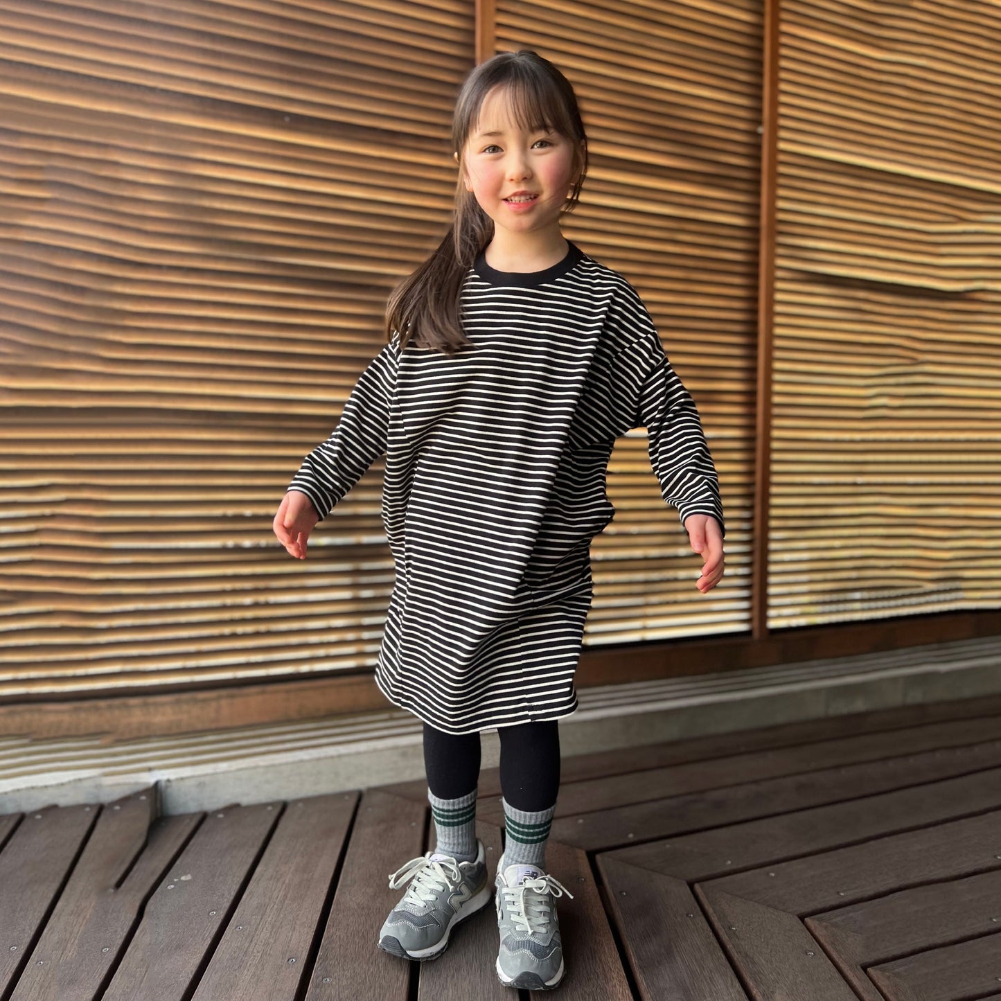 女童黑色条纹棉连衣裙
