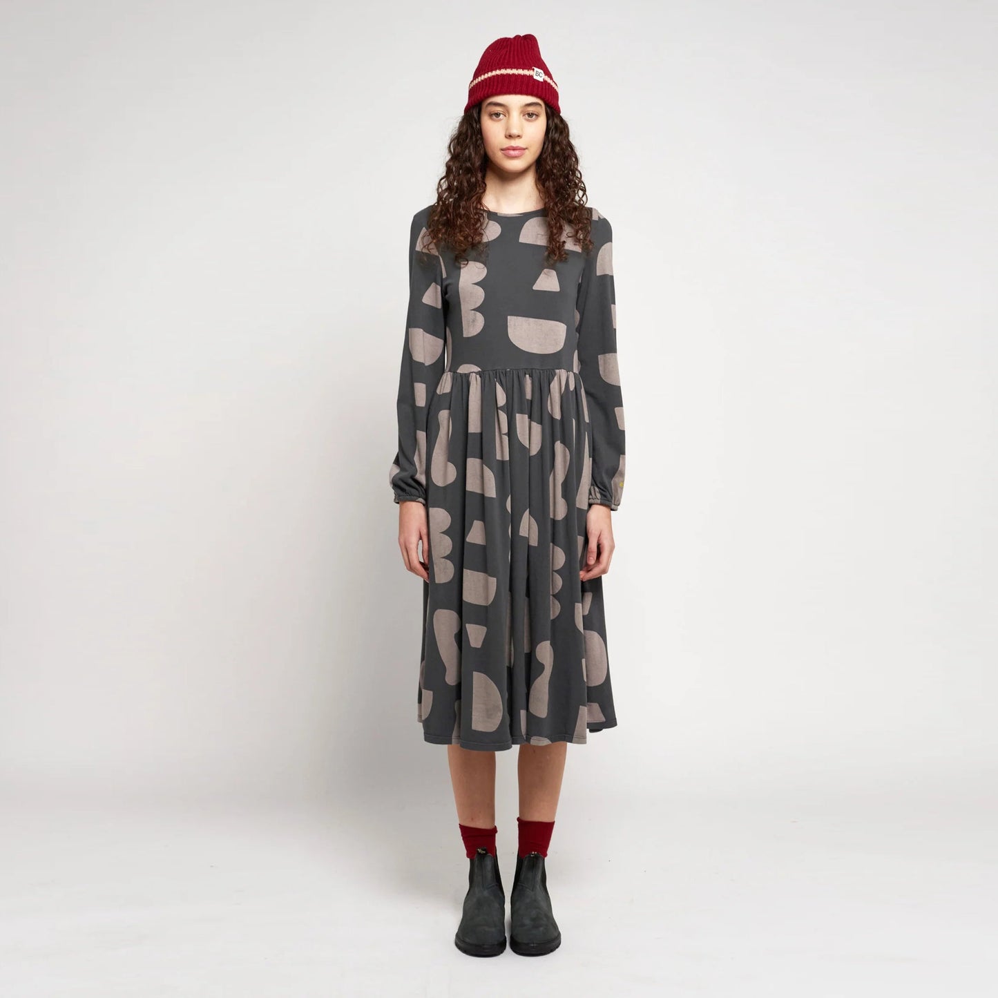 女士红色羊毛针织帽子