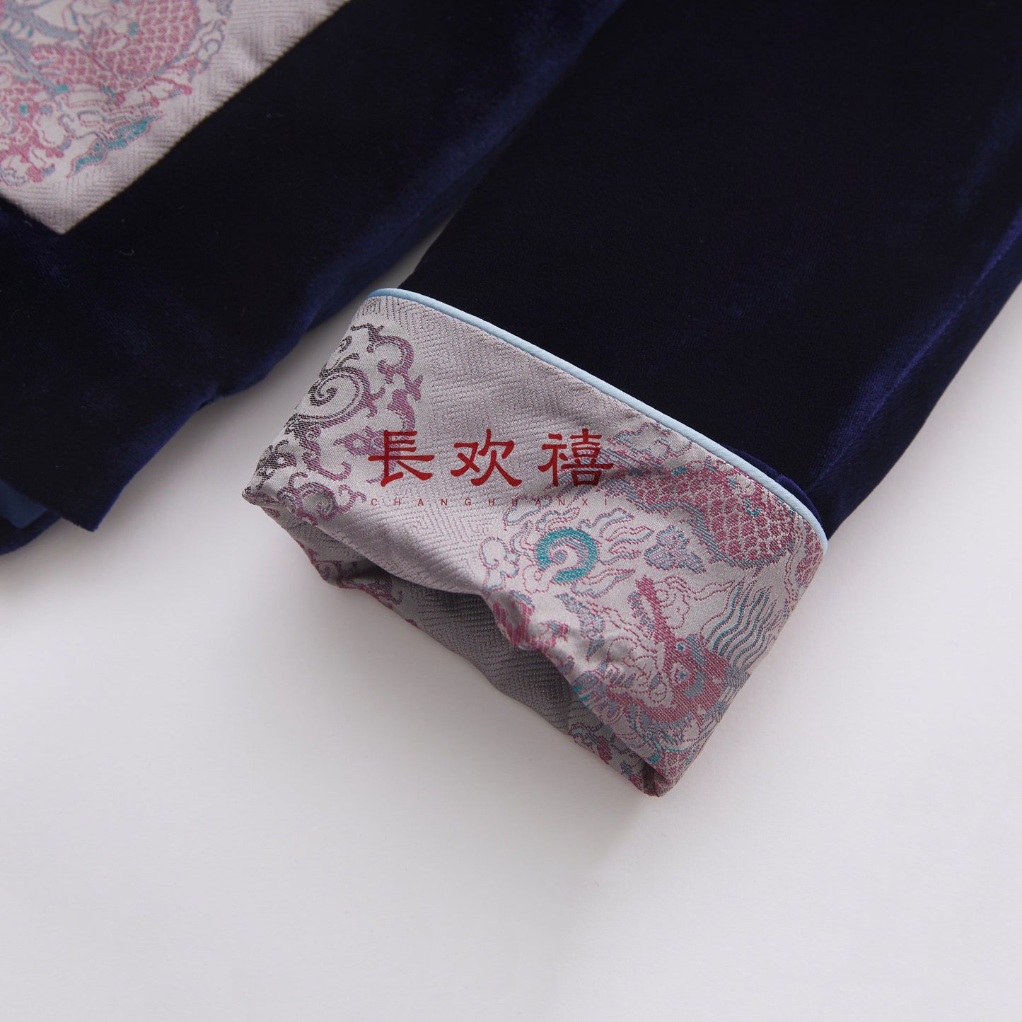 男童深蓝色"双龙戏珠"加棉外套