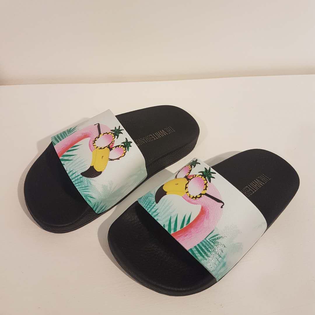 女童黑色火烈鸟印花拖鞋