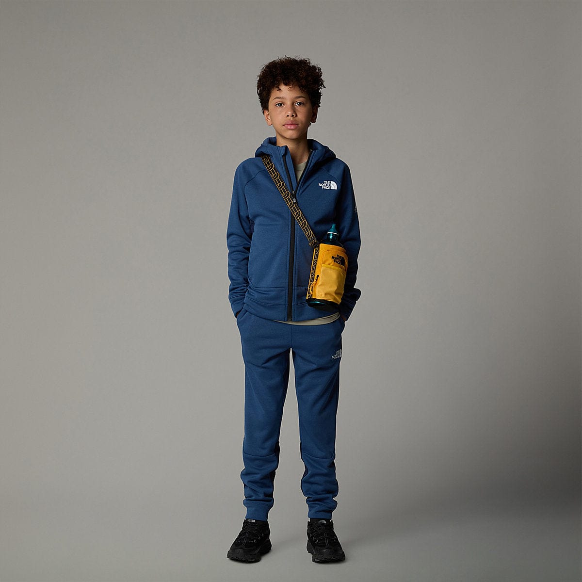 The North Face 男童蓝色 Mountain Athletics 慢跑裤