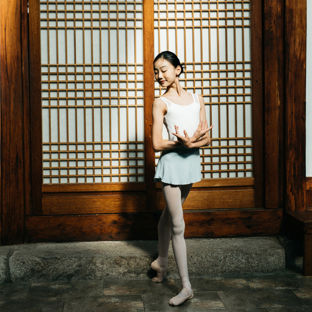 女童白色芭蕾舞连体衣