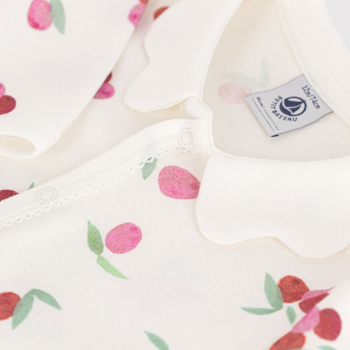 女婴象牙白印花棉连体衣