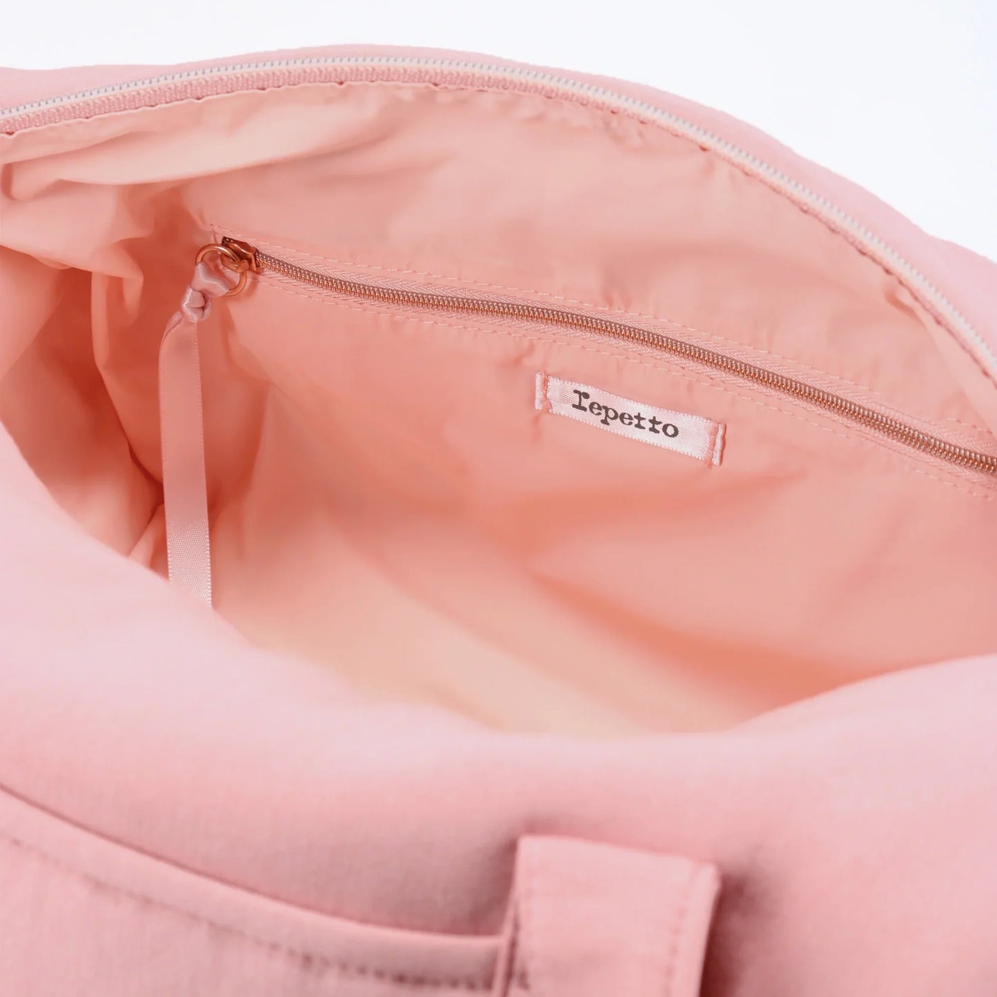 浅粉色芭蕾舞包(L: Height 24 x Width 49 x Depth 25 cm)