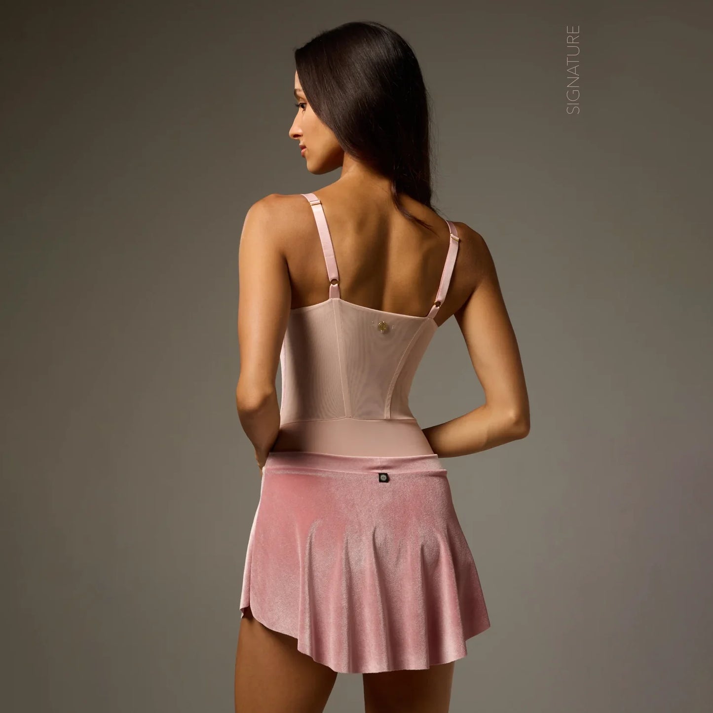 女士粉色丝绒芭蕾舞连体衣(BELLA LEOTARD SIGNATURE/BON BON BLISS)