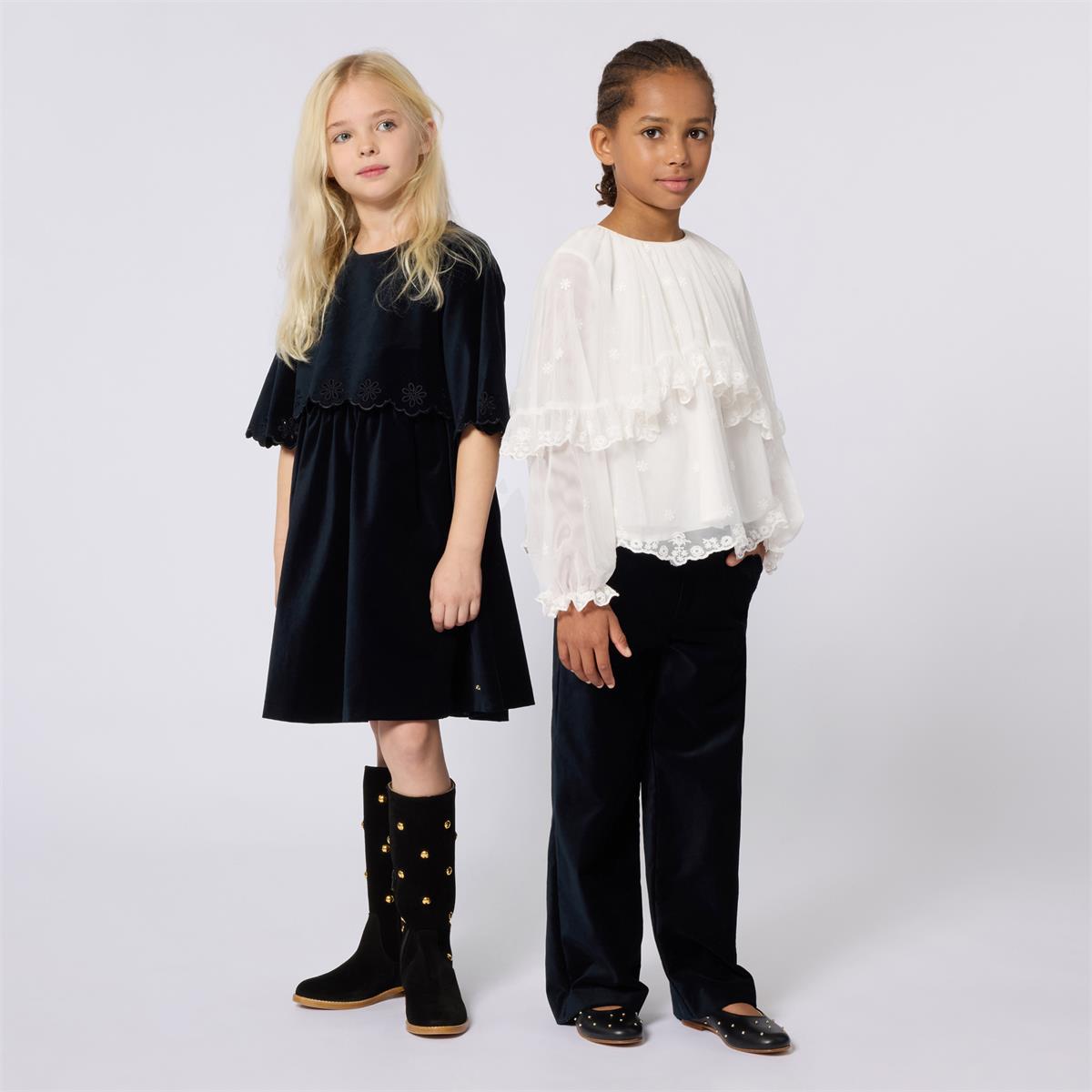 ROBE MANCHES COURTES