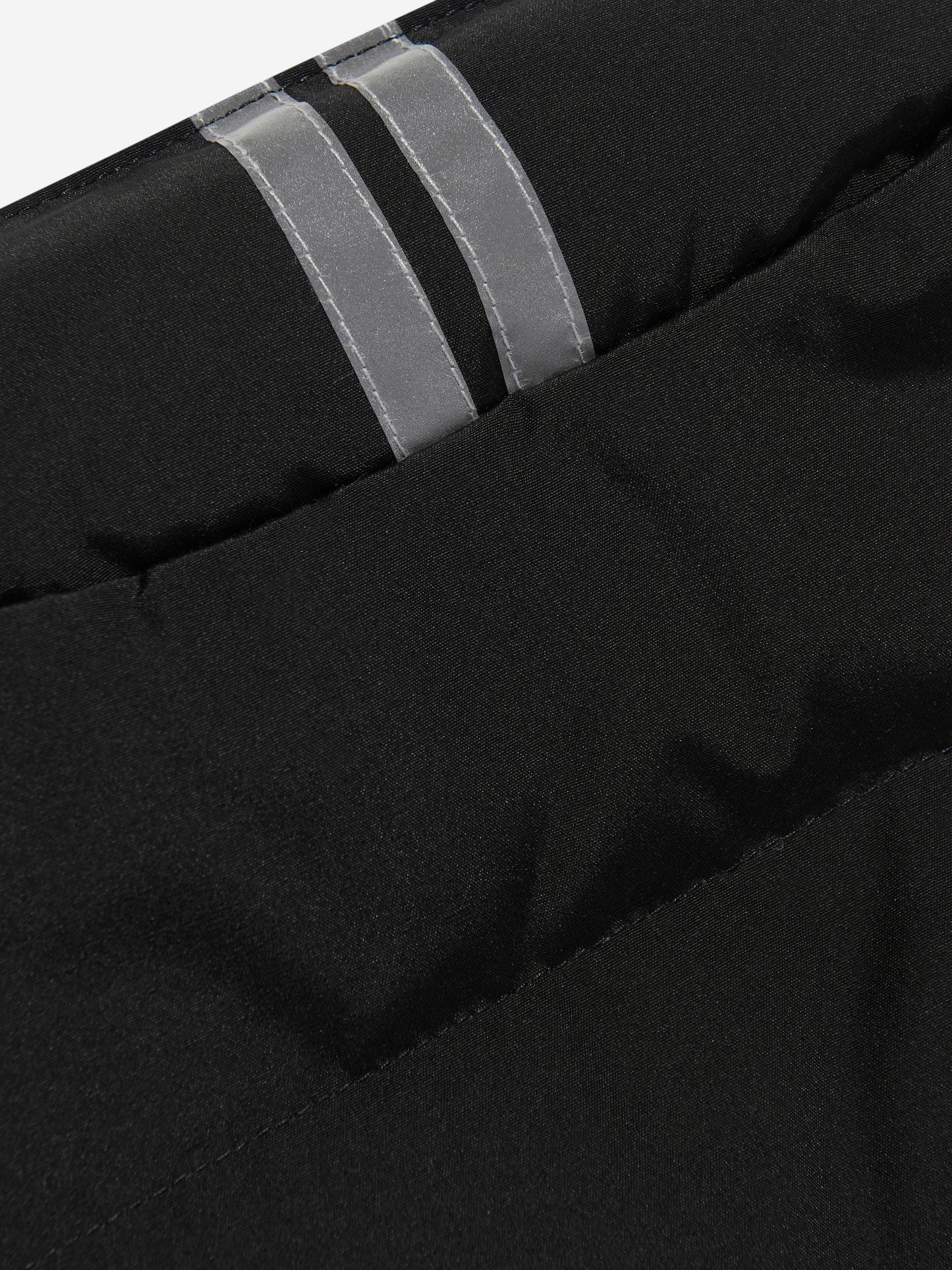 Canada Goose 儿童羽绒填充 Vanier 马甲(黑色)