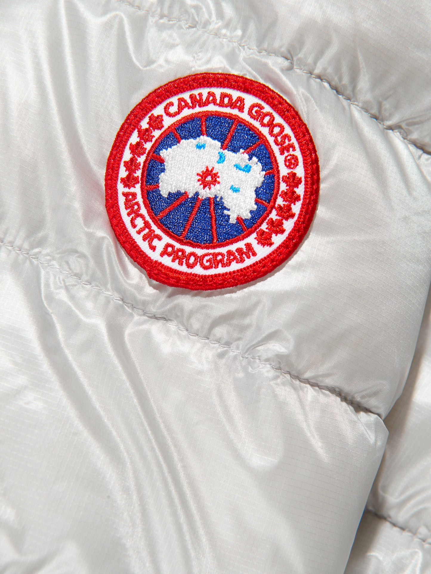 Canada Goose Kids Cypress 羽绒连帽夹克