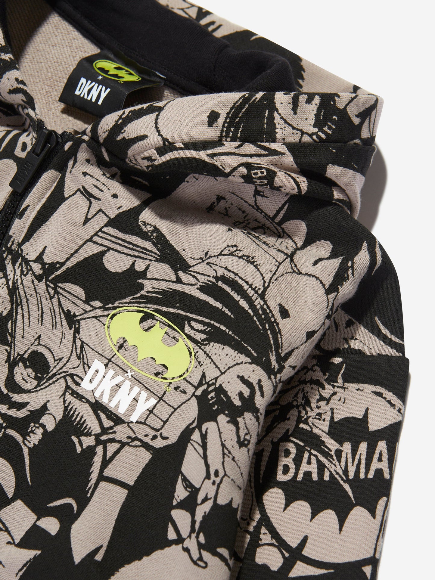 DKNY Kids Batman 拉链上衣(黑色)