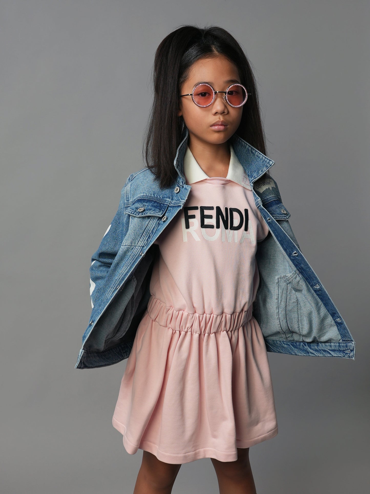 女童粉色毛衣裙