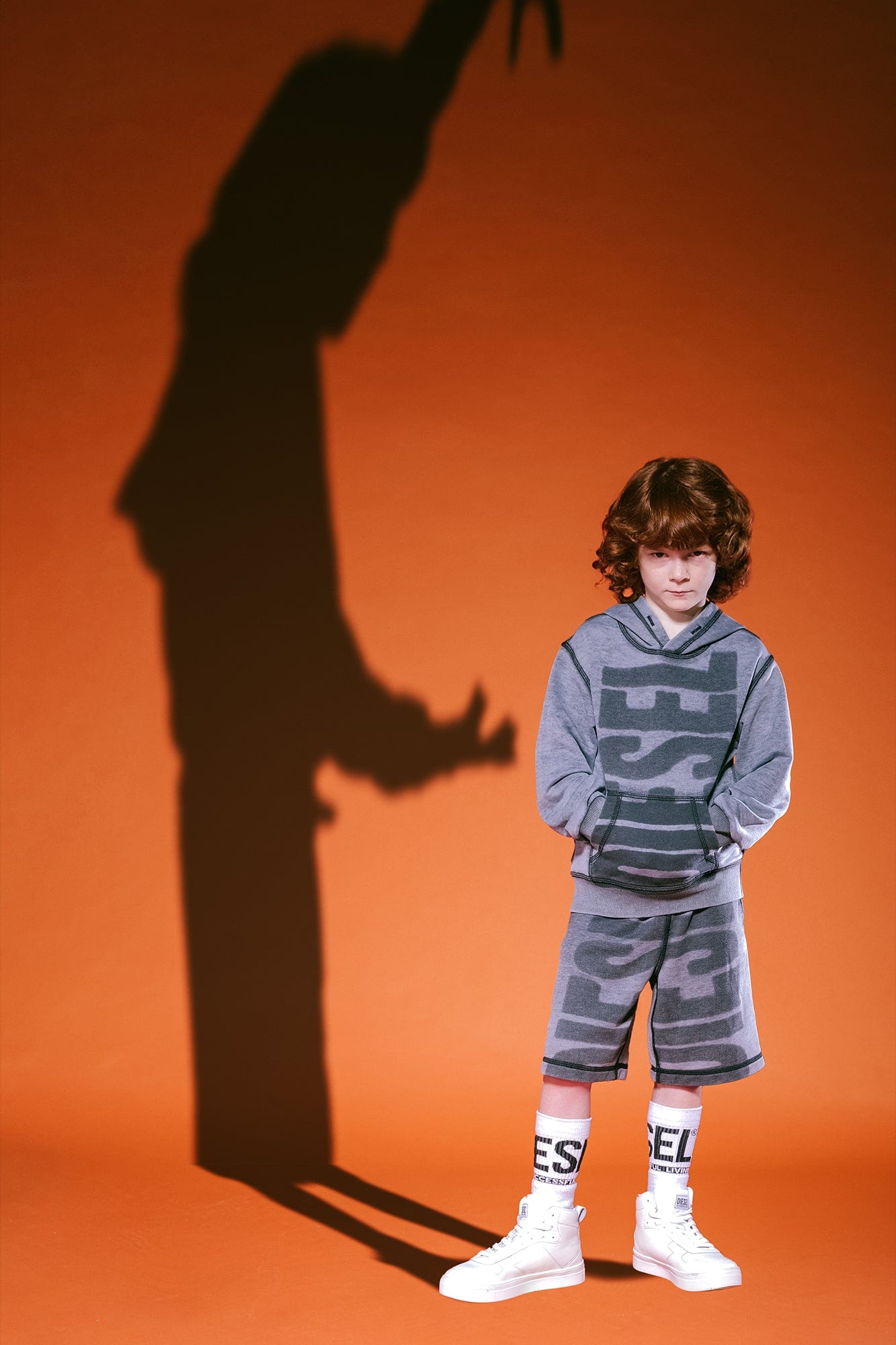 Diesel Boys 灰色徽标短裤