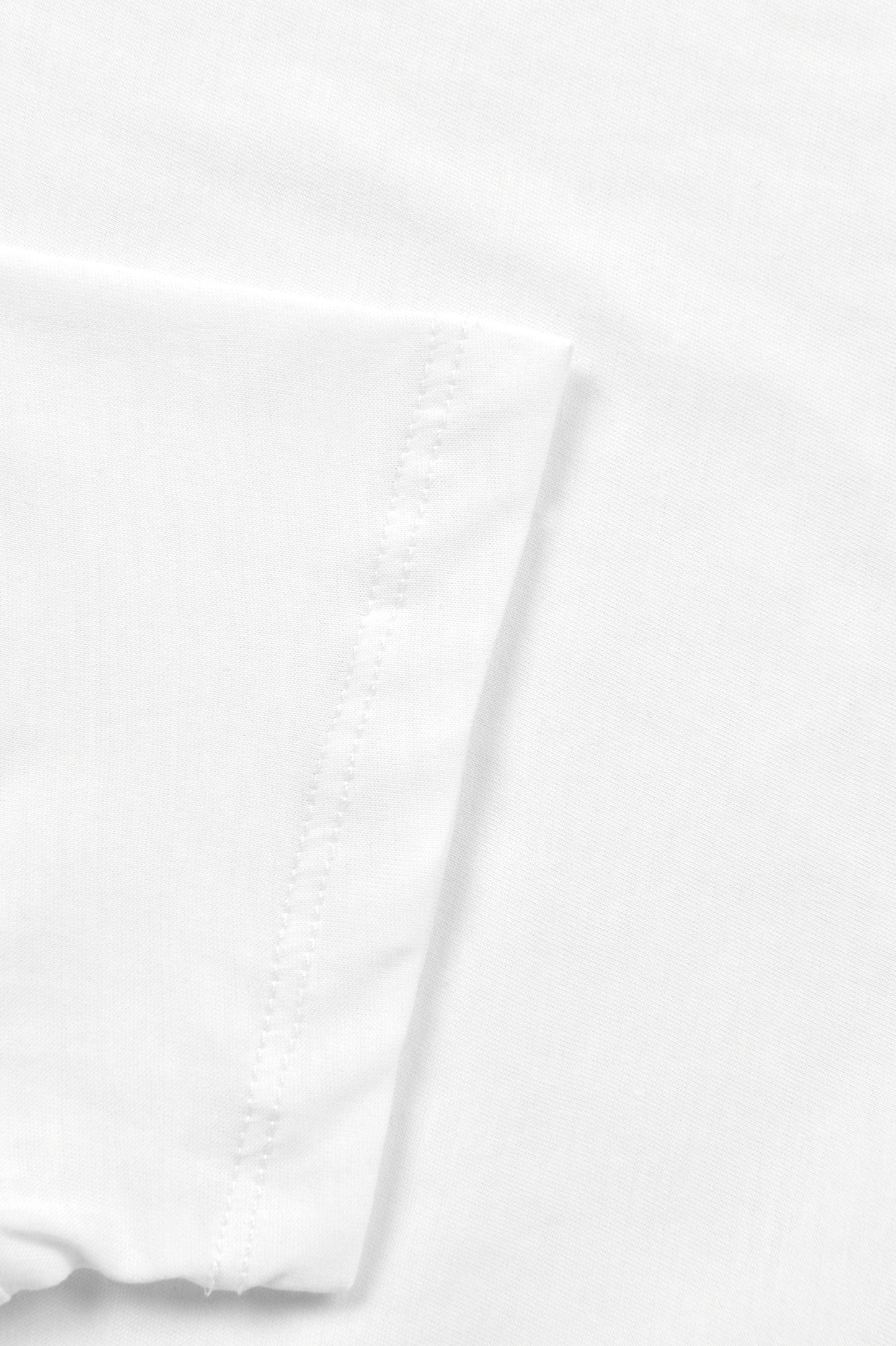 Emporio Armani 男童白色徽标 T 恤