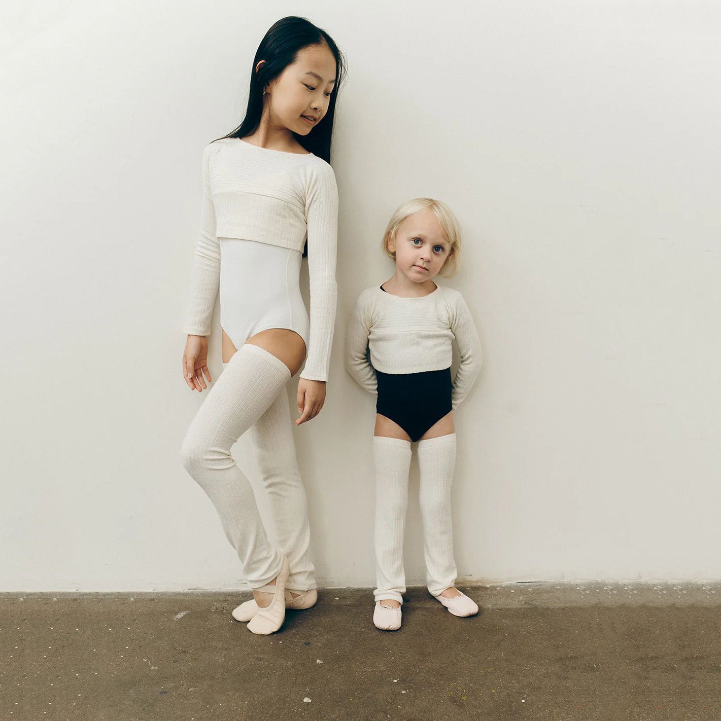 儿童奶油白芭蕾舞护腿(Feather - KIDS leg warmers)