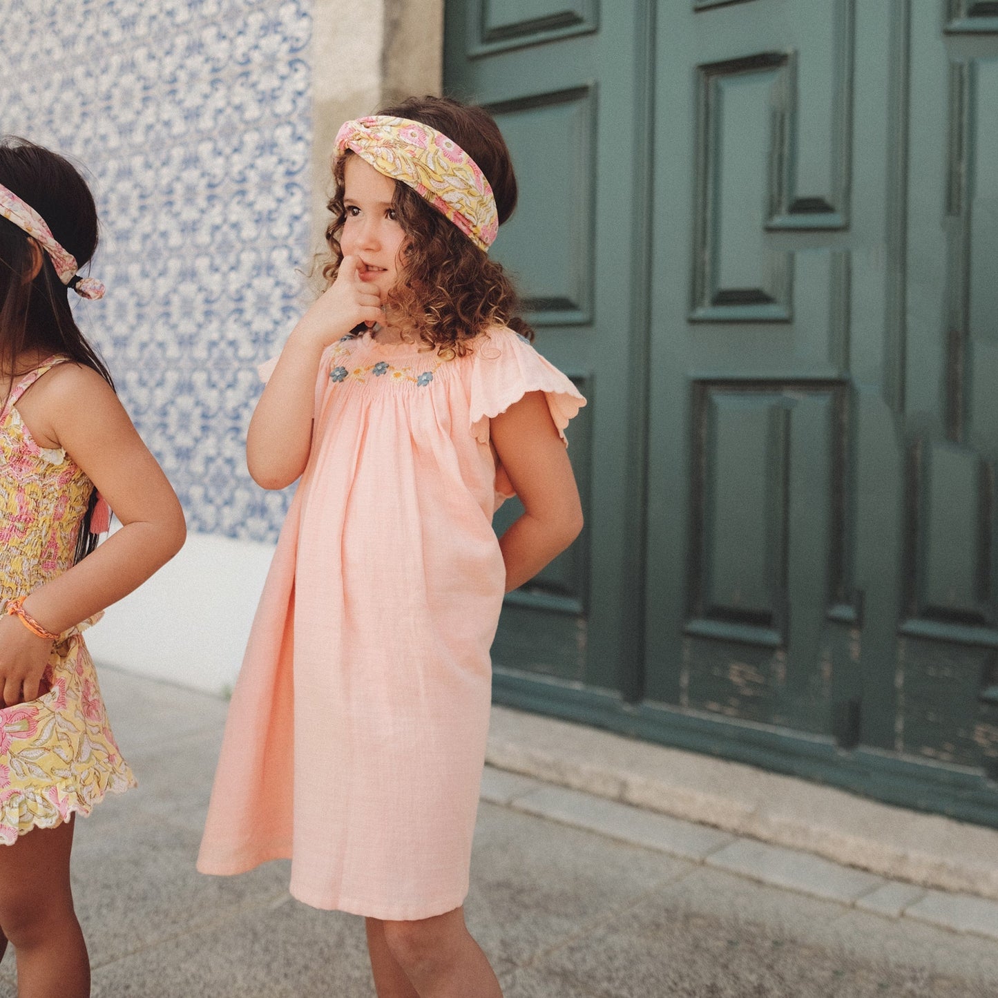 女童粉色刺绣棉连衣裙