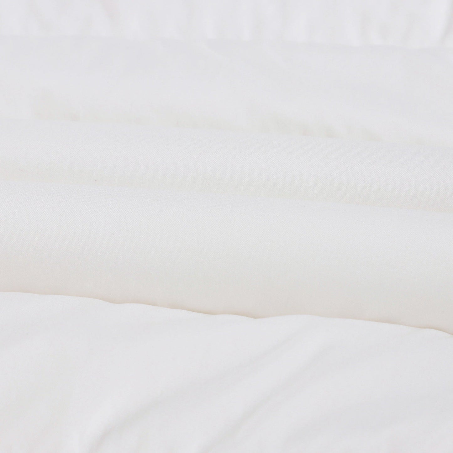 婴儿白色"BANURU"羽绒夹克