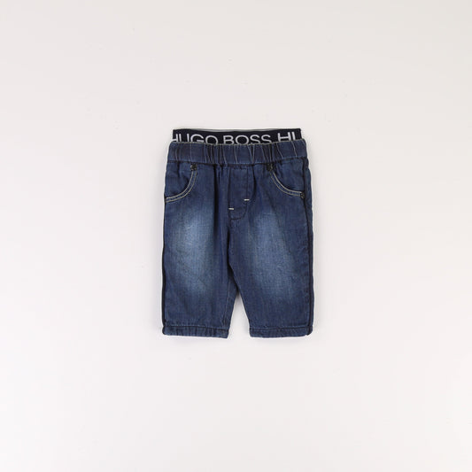 男婴蓝色牛仔长裤