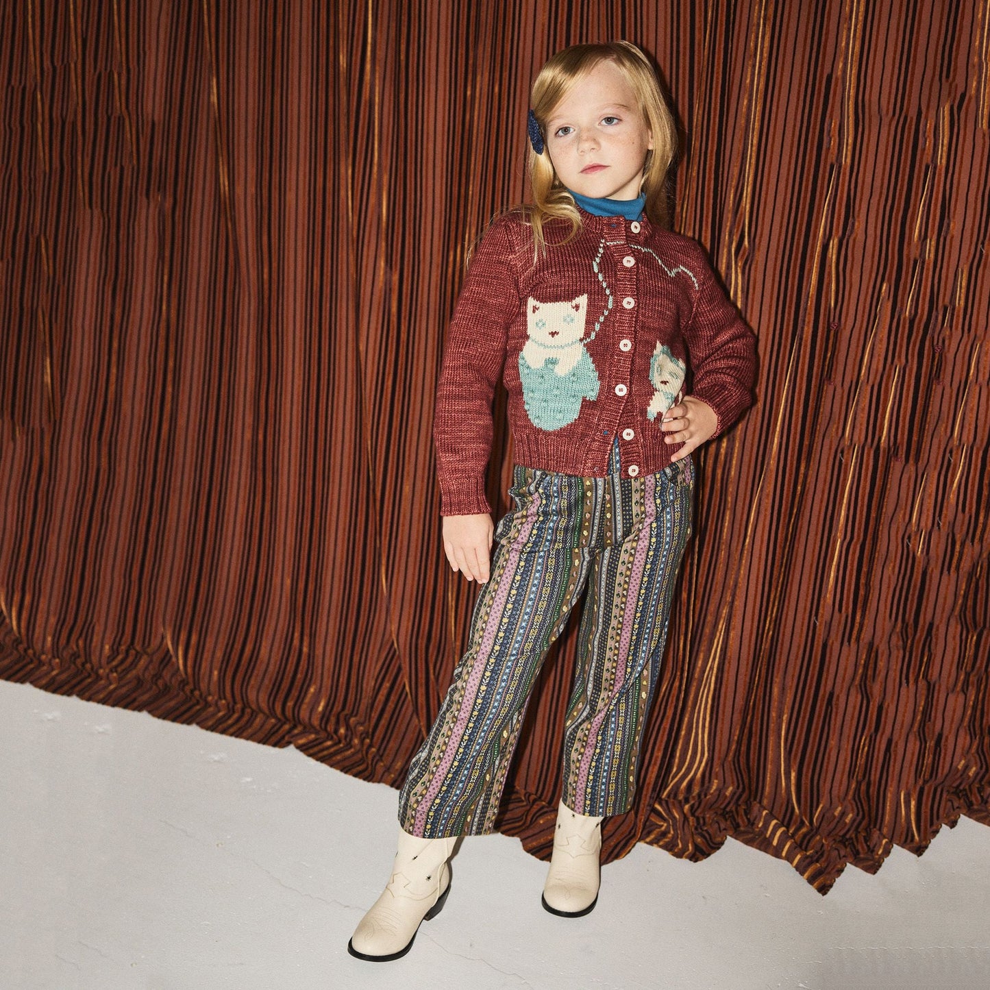 婴儿砖红色猫咪羊毛开衫