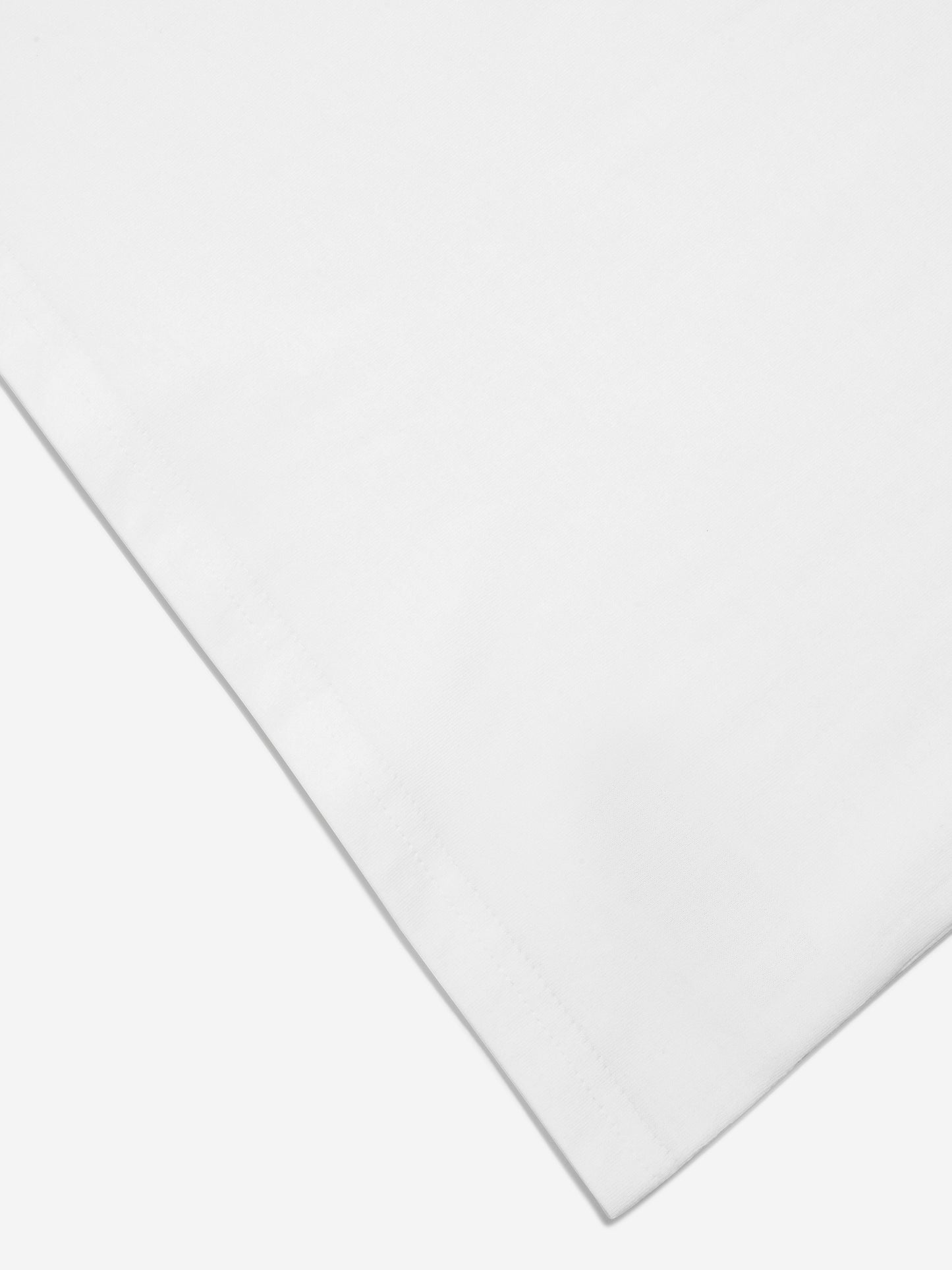 男童白色长袖 T 恤