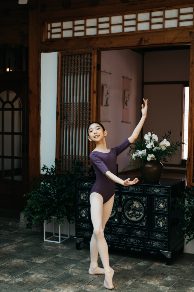 女童紫色芭蕾舞连体衣