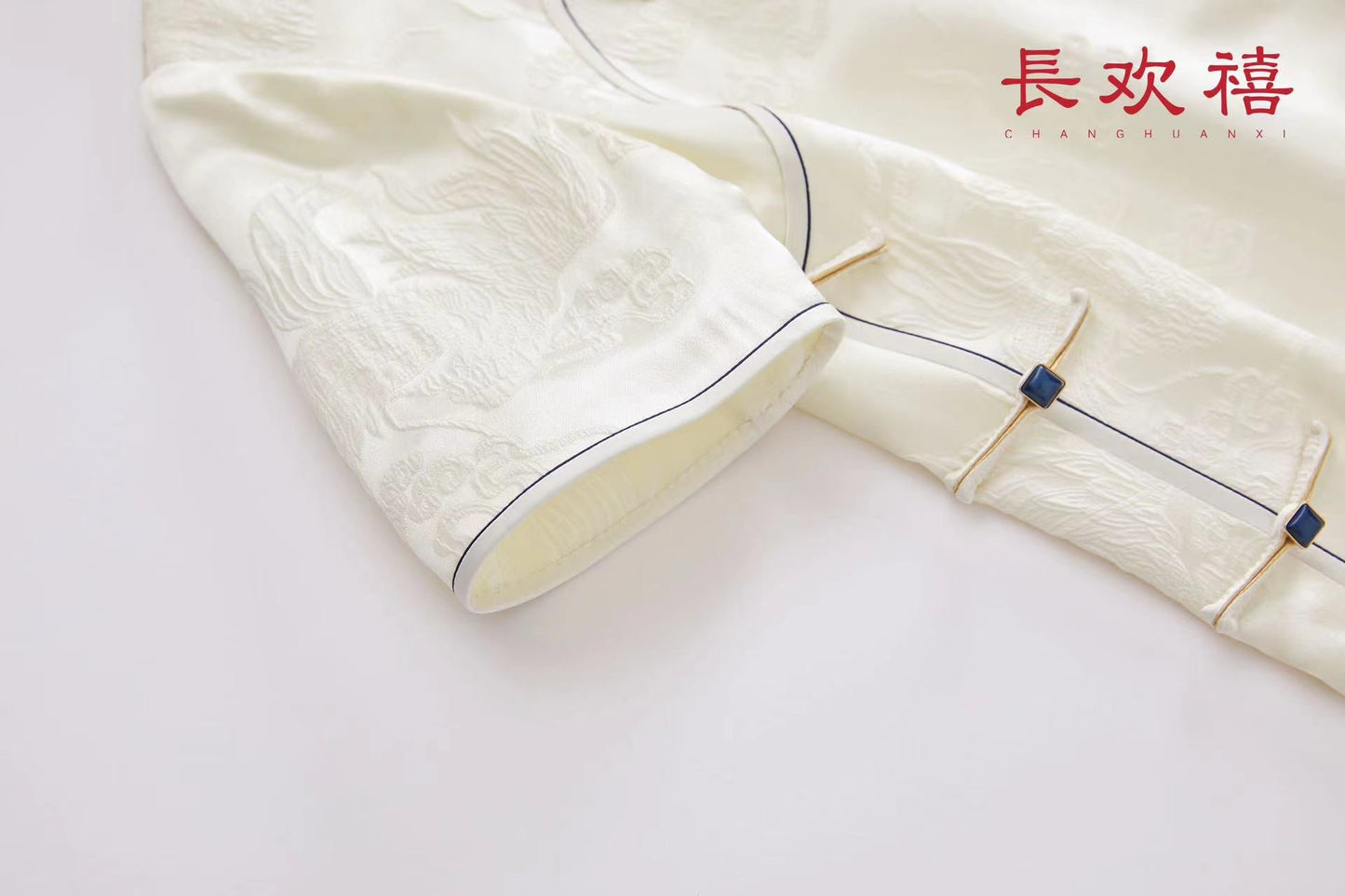 女童白色"大鱼海棠”中式旗袍