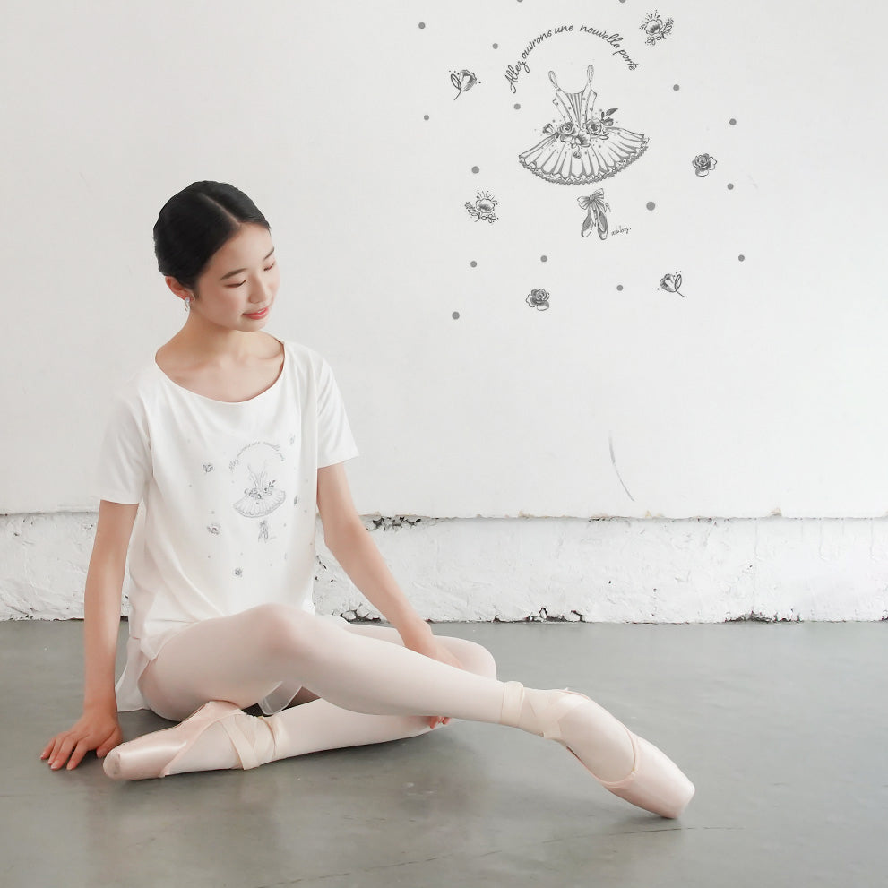 女士象牙白"abby-w25/ivory"芭蕾舞T恤