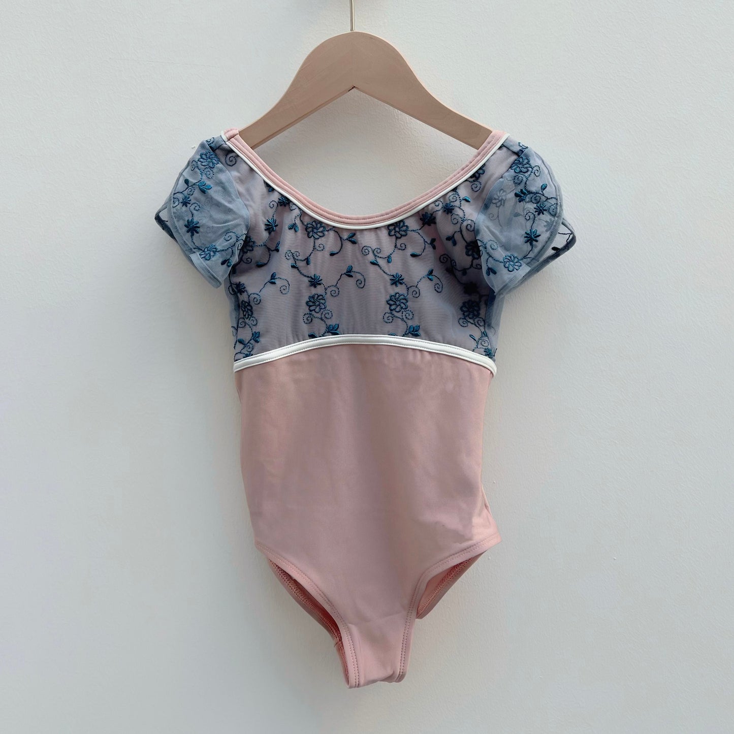 女童粉色"ISIDE"刺绣芭蕾舞连体衣(KC17088-C24/L09+L09+TRD28+L01)