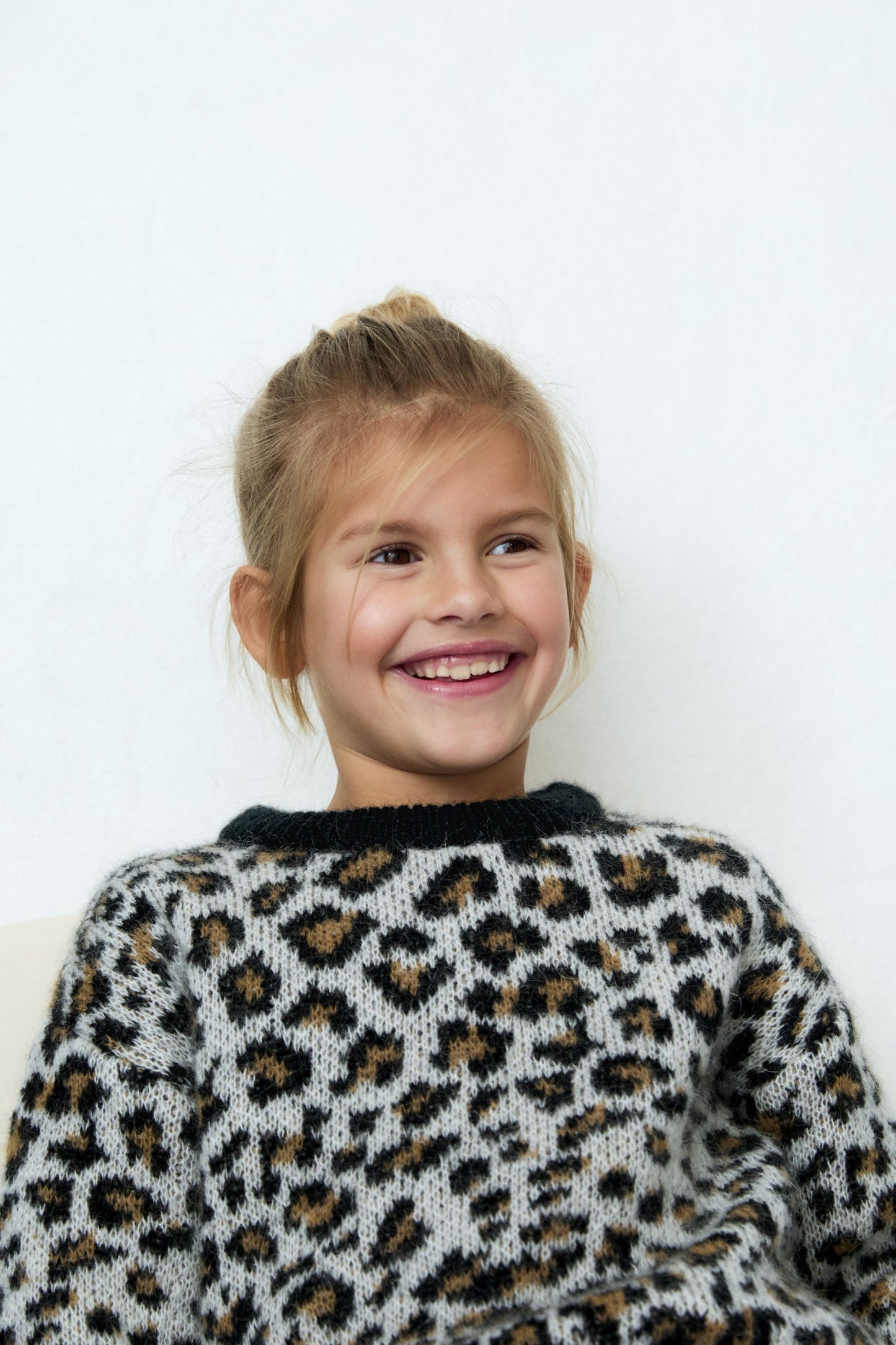 Nelia Jumper