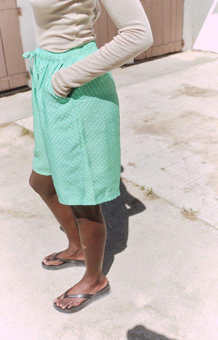 女士宽松印花中长短裤