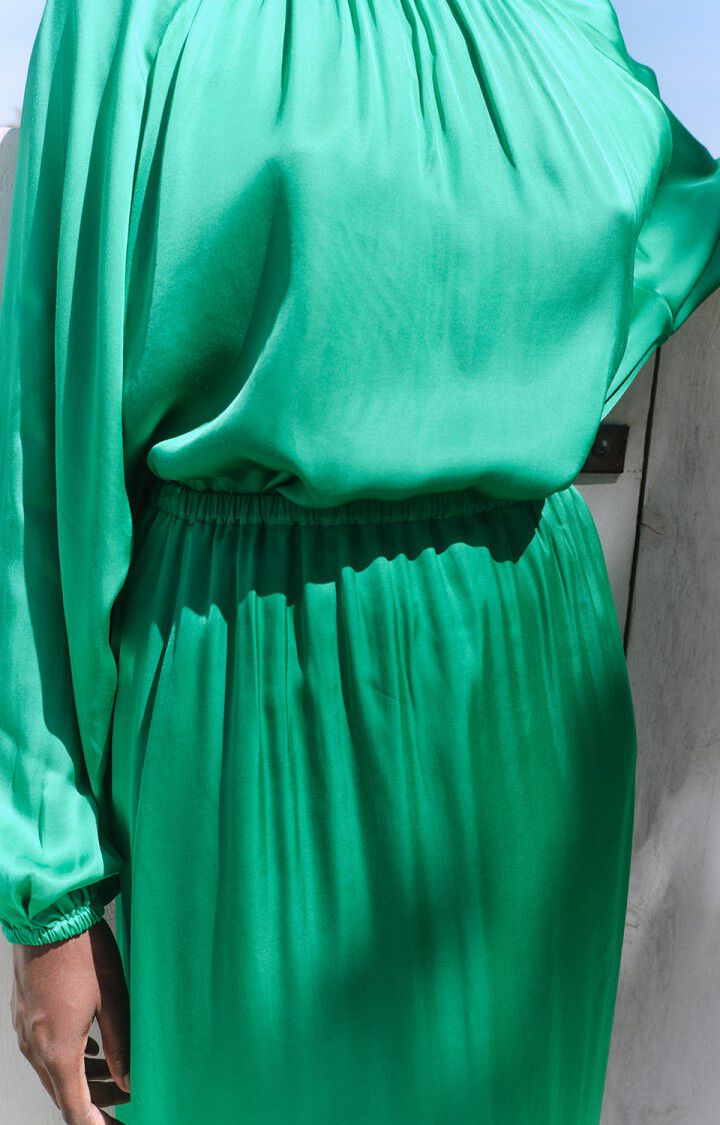 女士宽松长袖中长款高领上衣