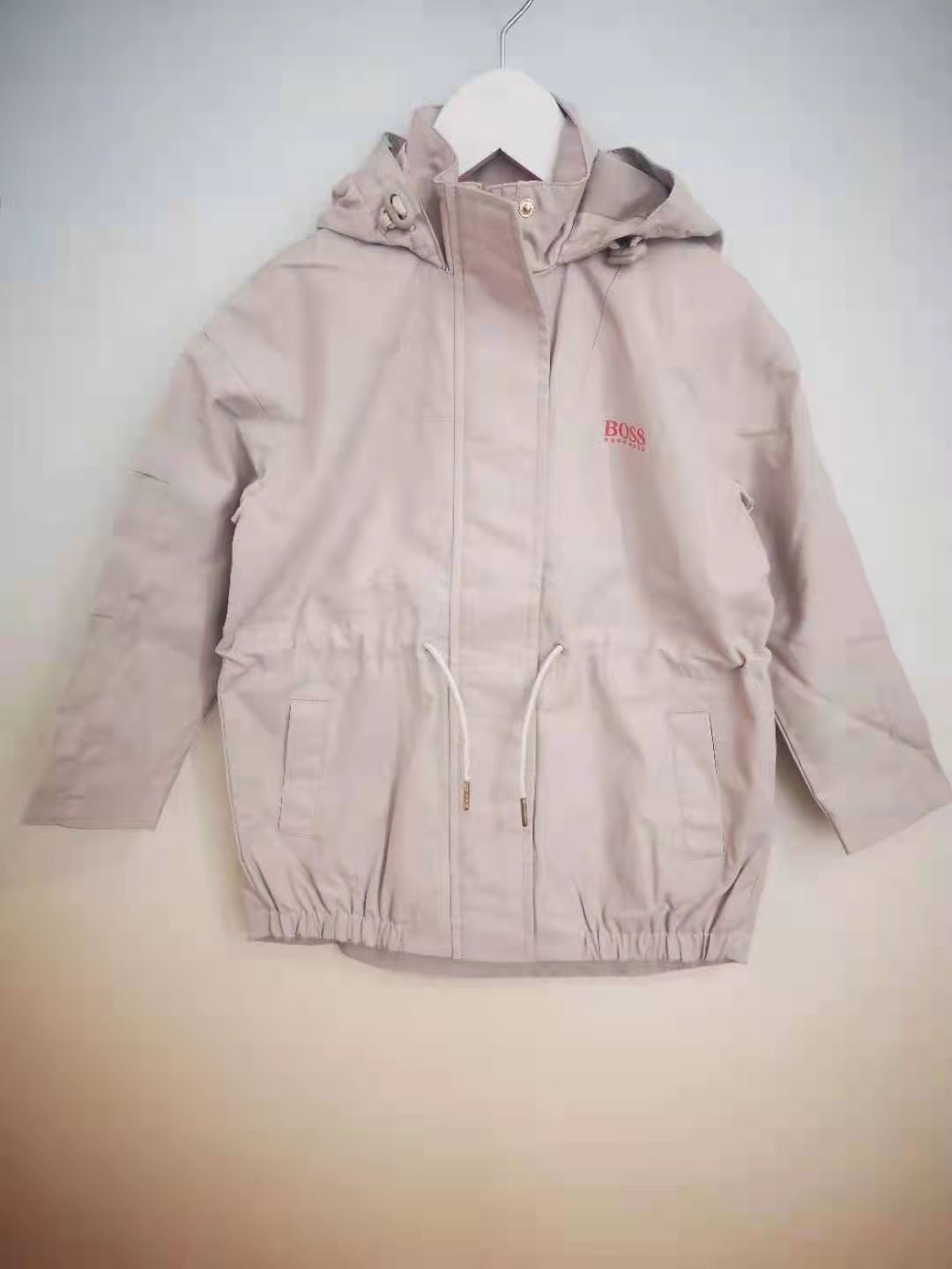 女童沙褐色Logo外套