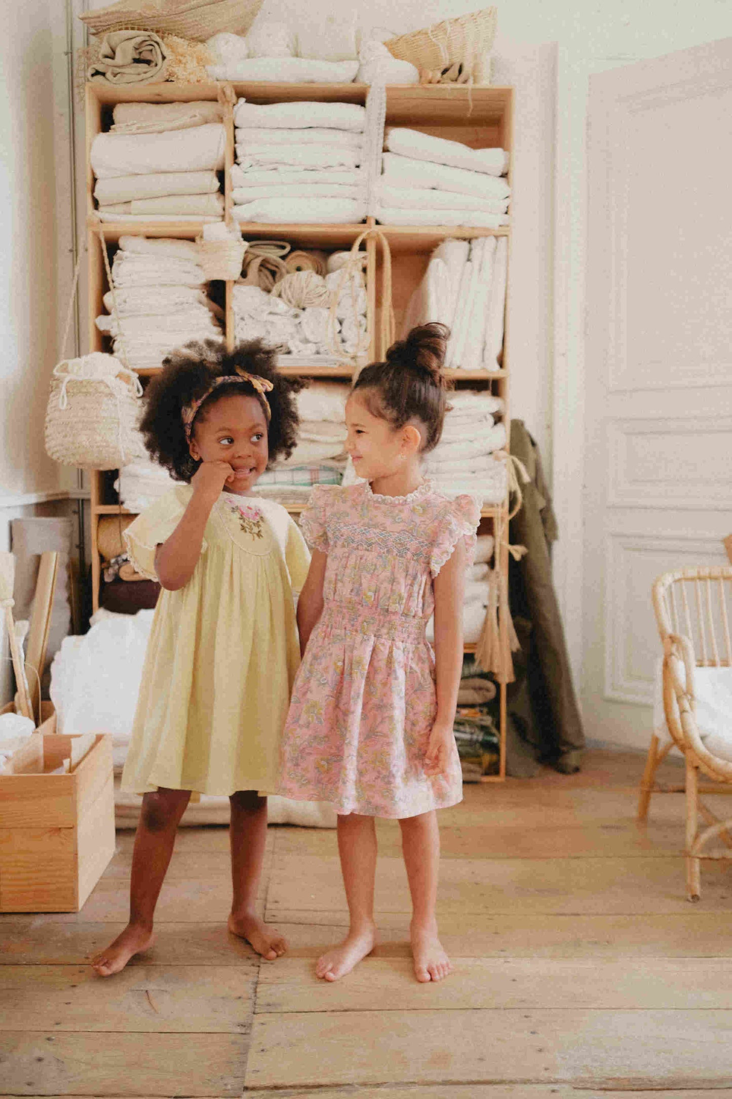 女童粉色碎花棉连衣裙