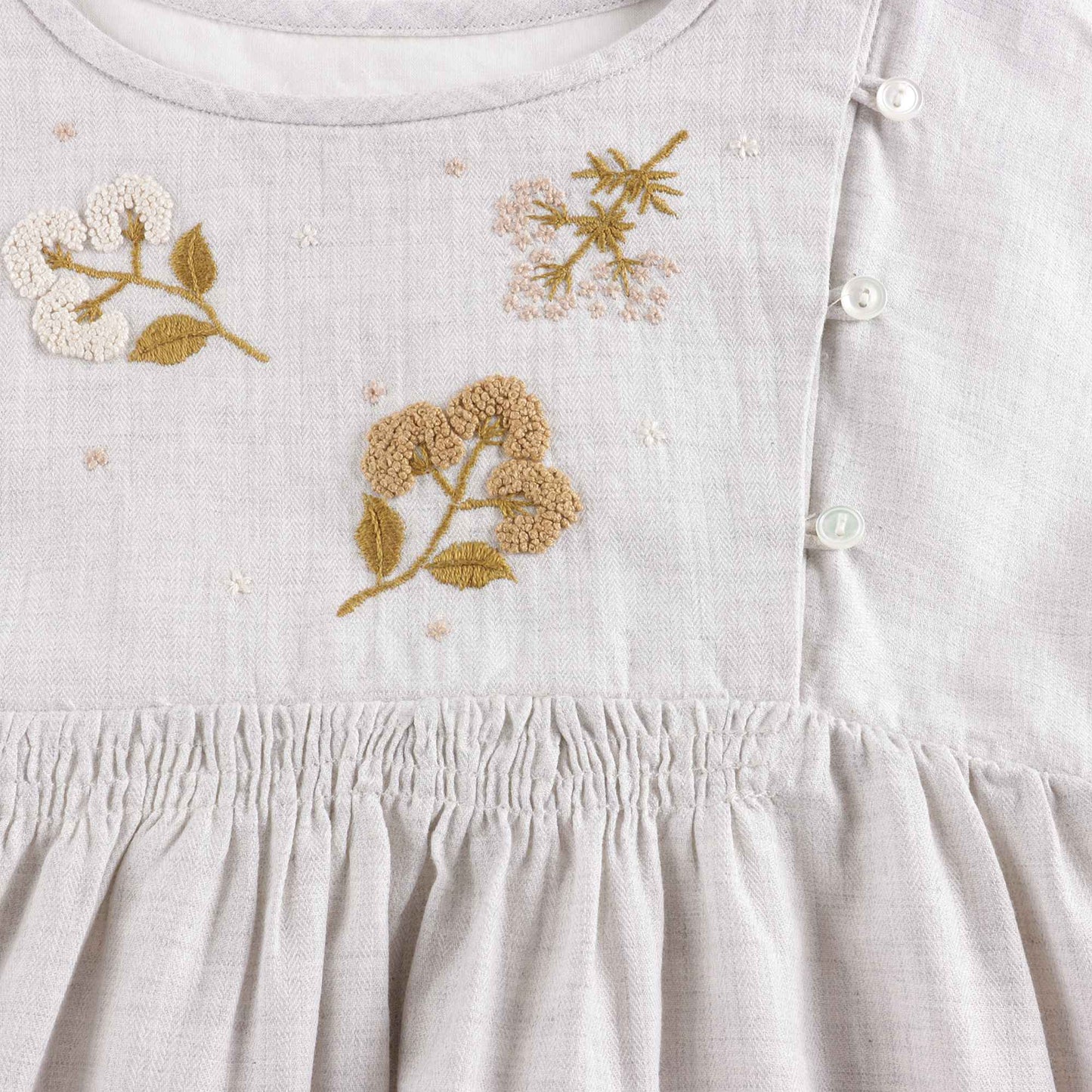 女童浅灰色刺绣棉连衣裙