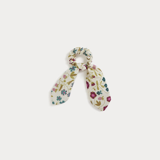 女童白色碎花发圈