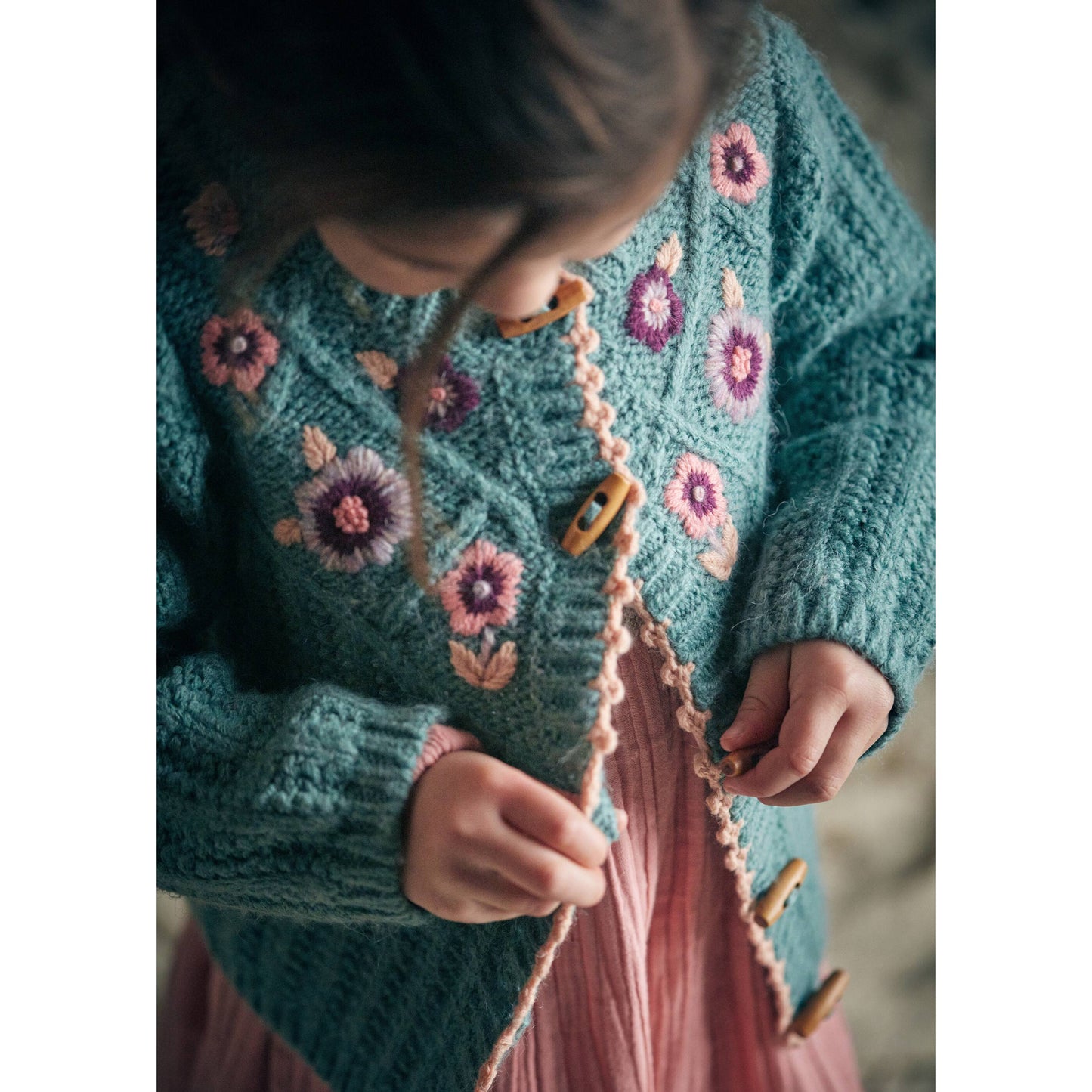 女童蓝色花朵羊毛开衫