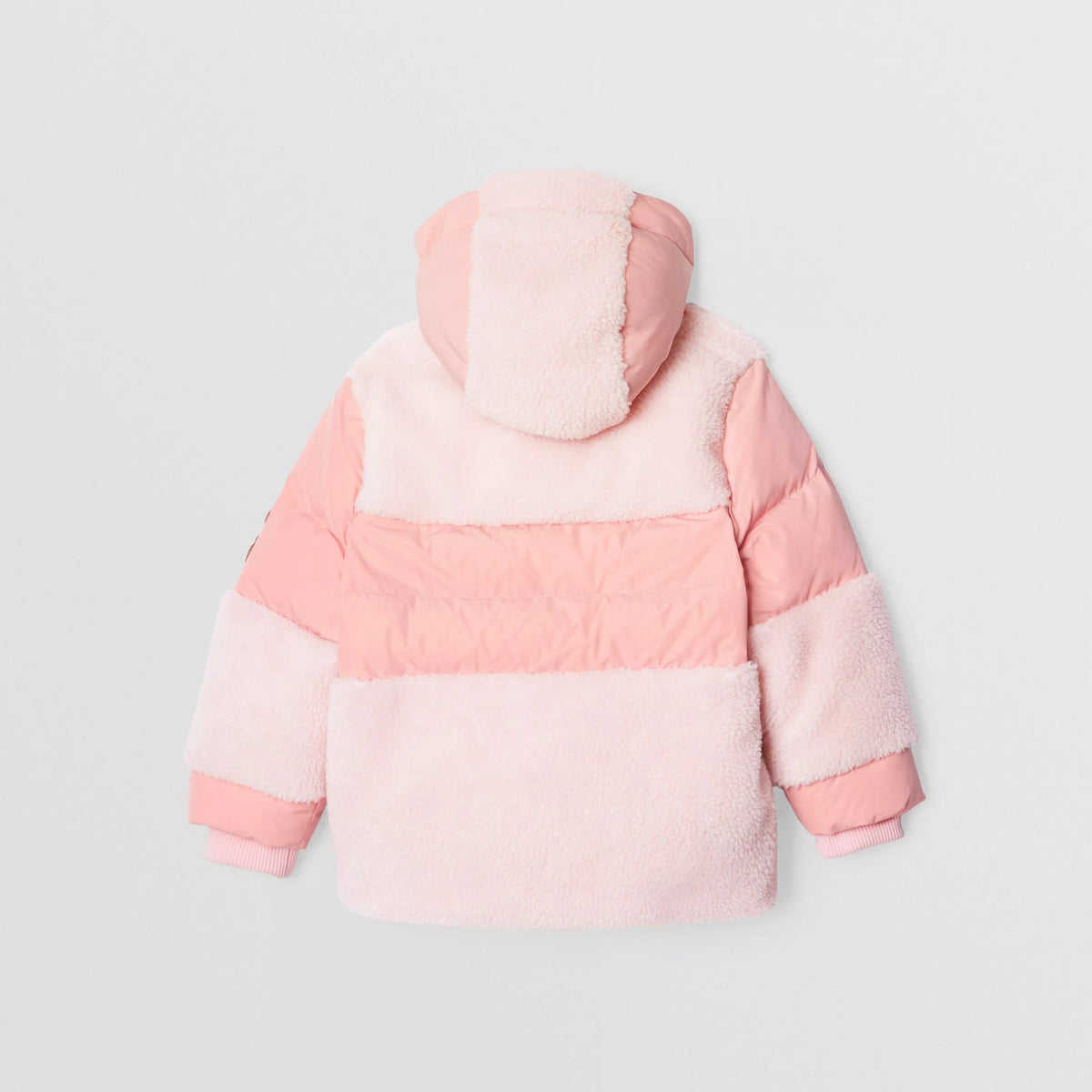 女童粉色羽绒服