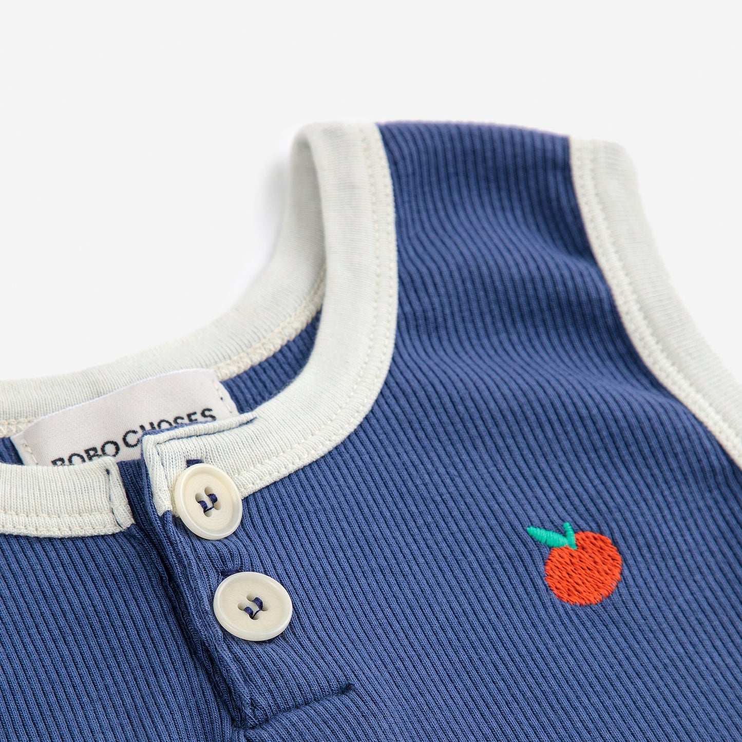 婴儿蓝色棉连体衣