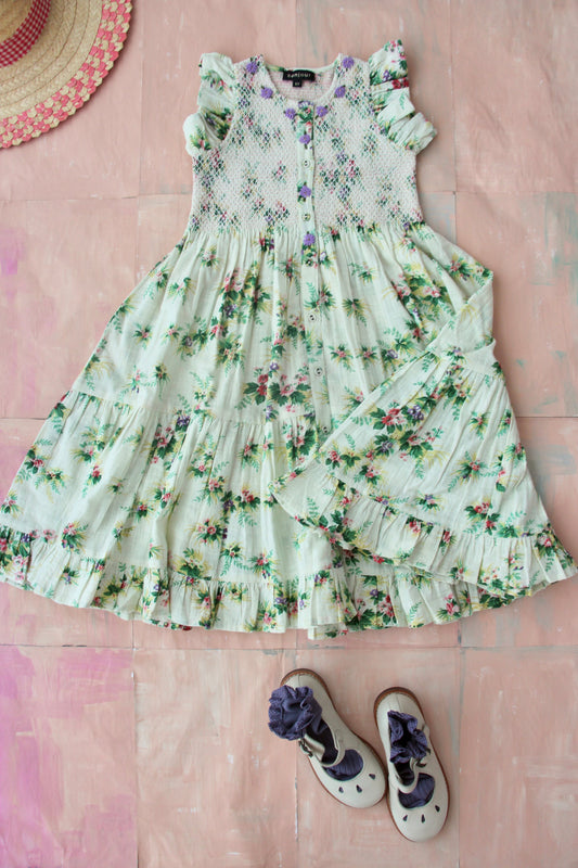 女童白色碎花连衣裙