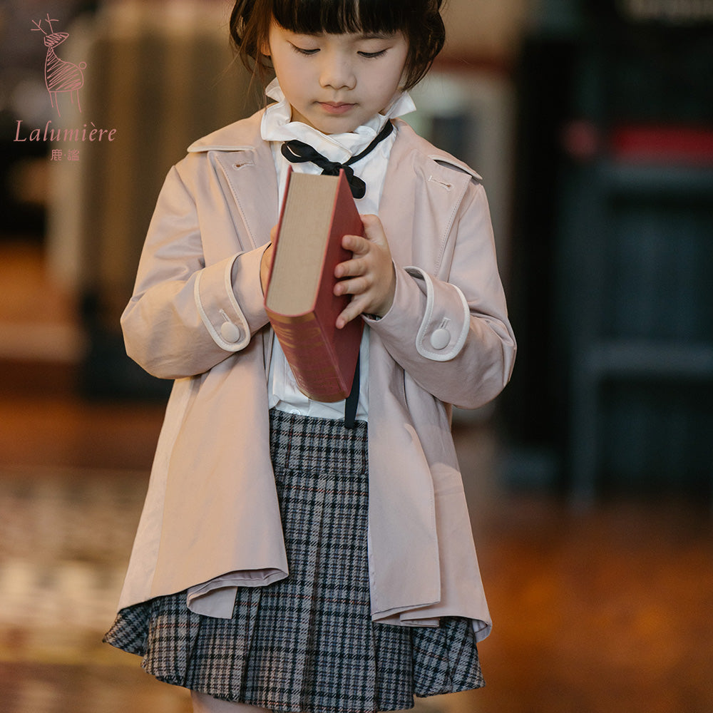 女童裸粉色短款风衣裙