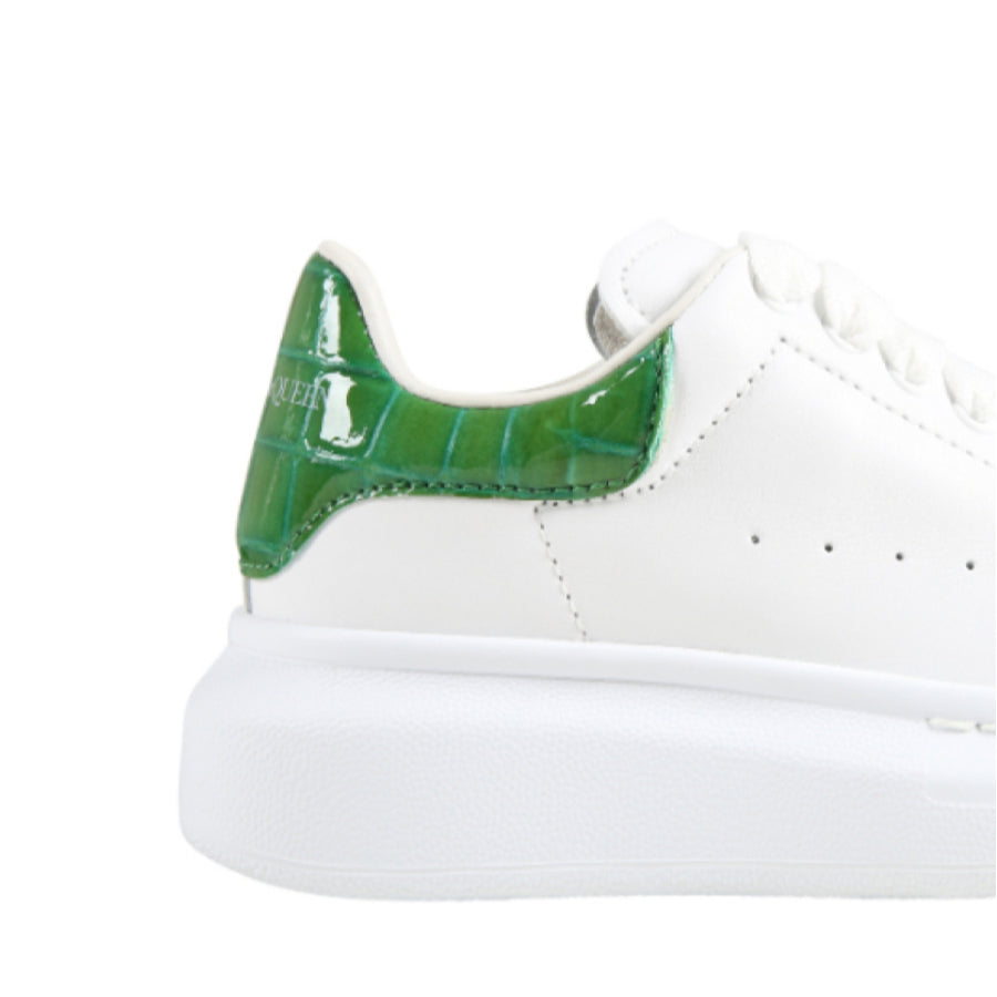 绿色徽标休闲运动鞋