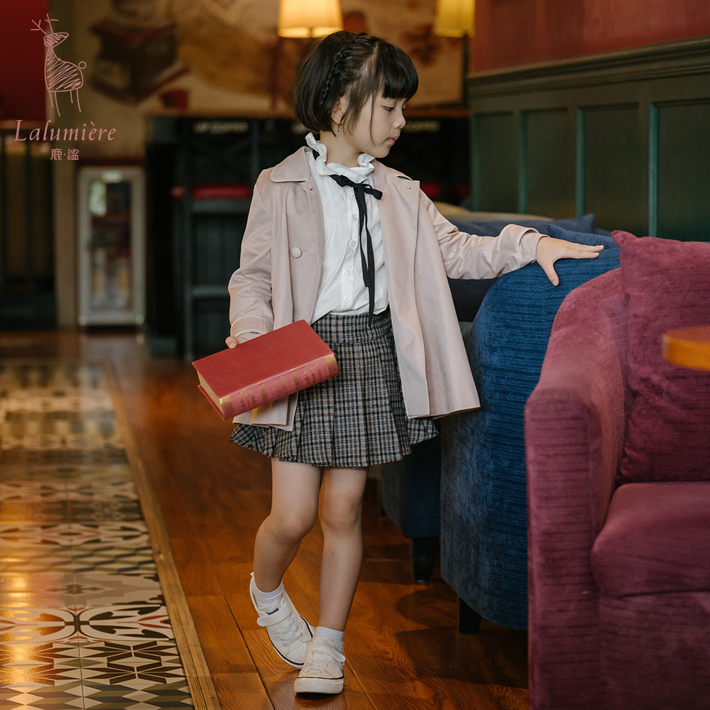 女童裸粉色短款风衣裙