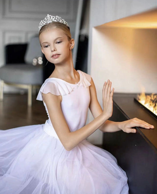 女童白色芭蕾舞短裙