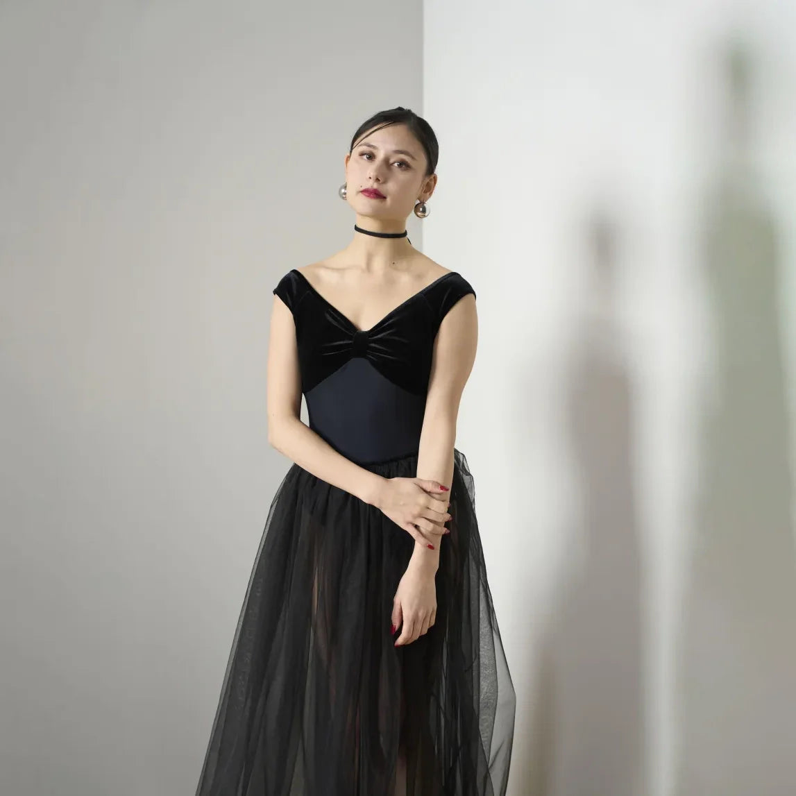 女士黑色丝绒芭蕾舞连体衣(191470337/Promenade/Velvet Noir)