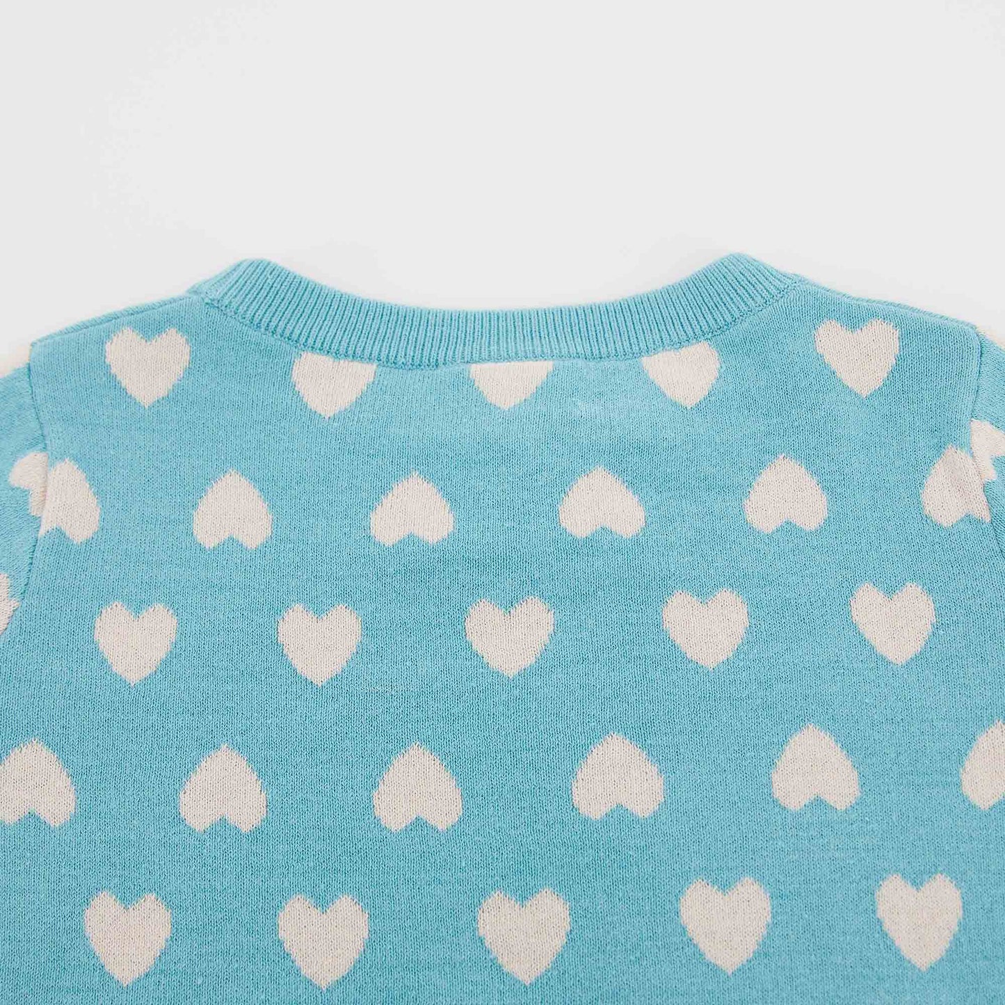 女童蓝色心形毛衣
