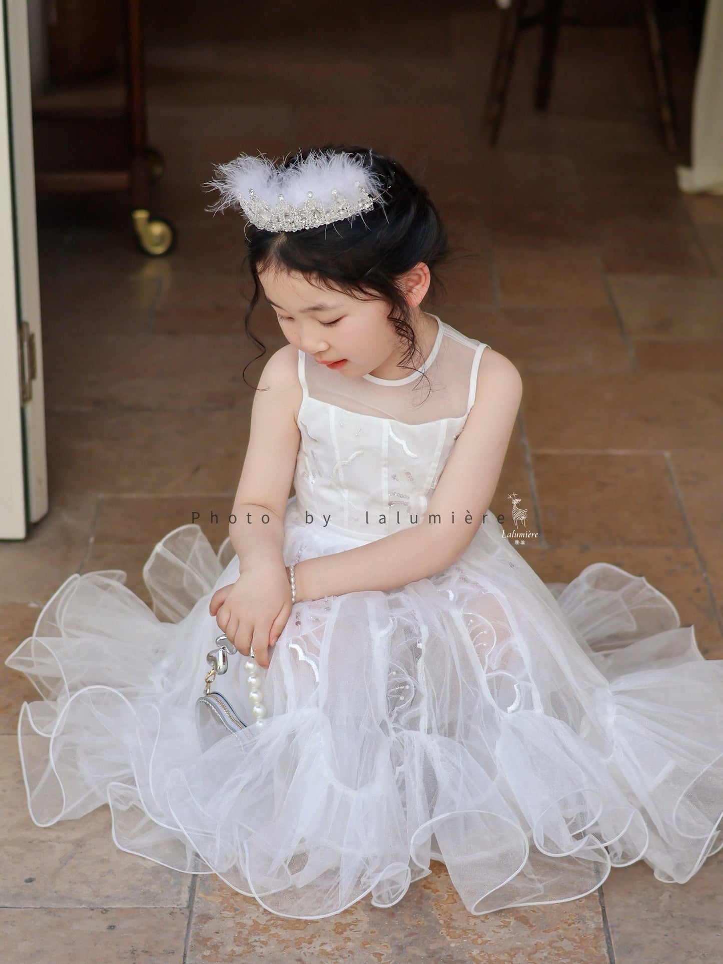 女童白色插片无袖小礼服裙