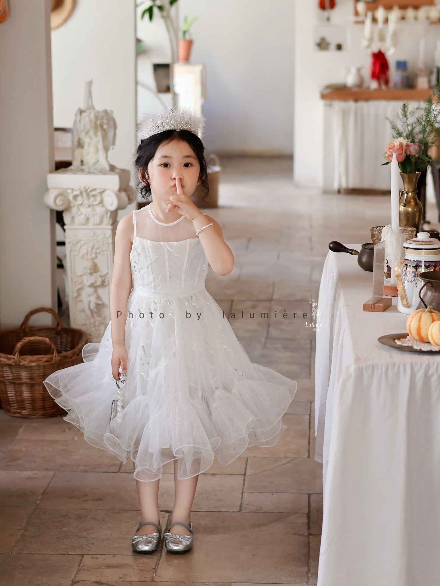 女童白色插片无袖小礼服裙