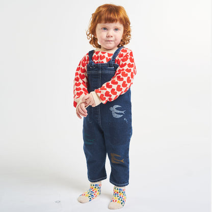 女婴米色心形毛衣