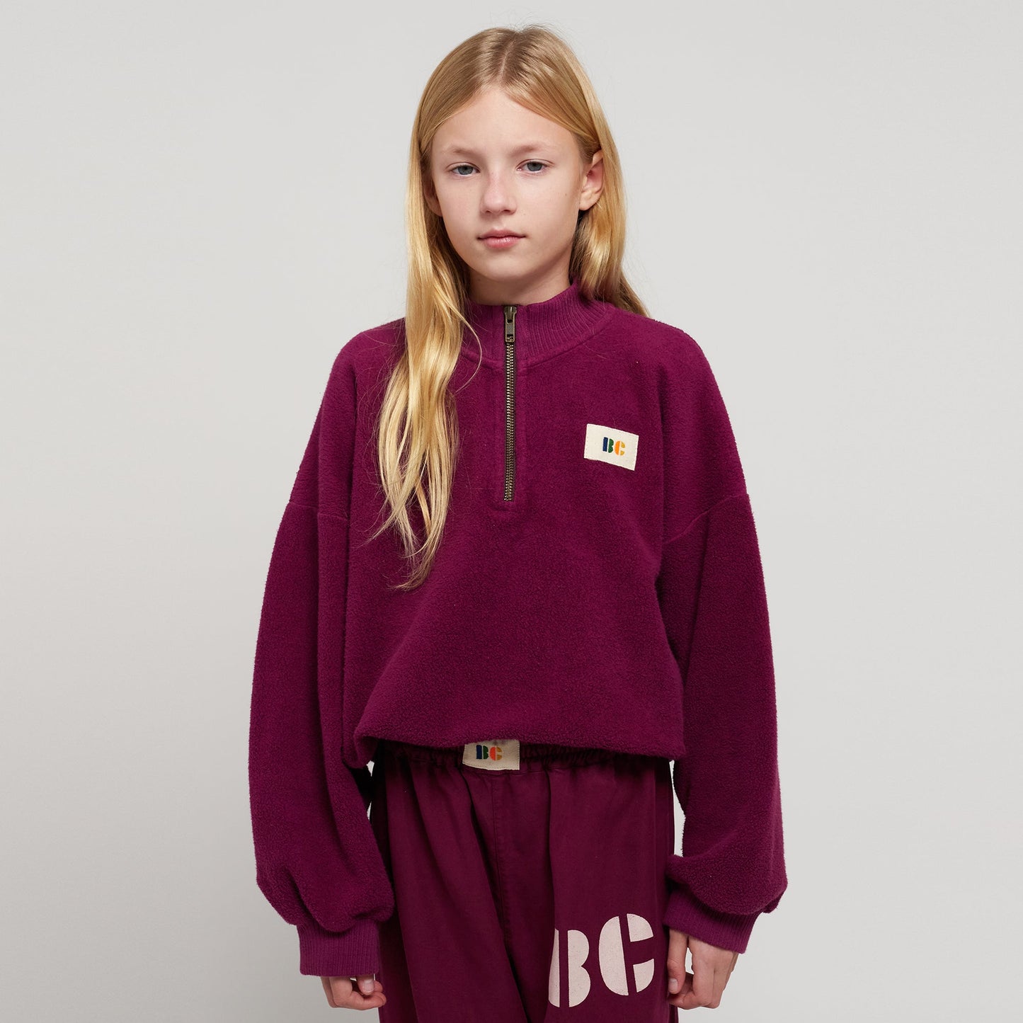 女童紫色棉卫衣